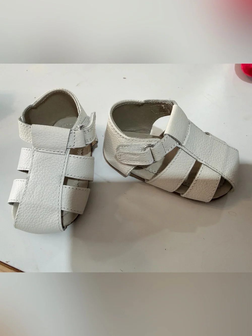 Robeez White Leather Baby Fisherman Sandals
